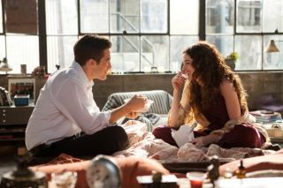 Jake Gyllenhaal and Anne Hathaway