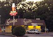 Sandy's Hamburgers in Austin today